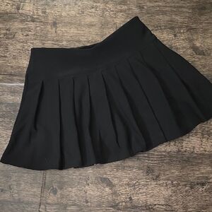NEW MIX Black Pleated Skort Sz L Mini